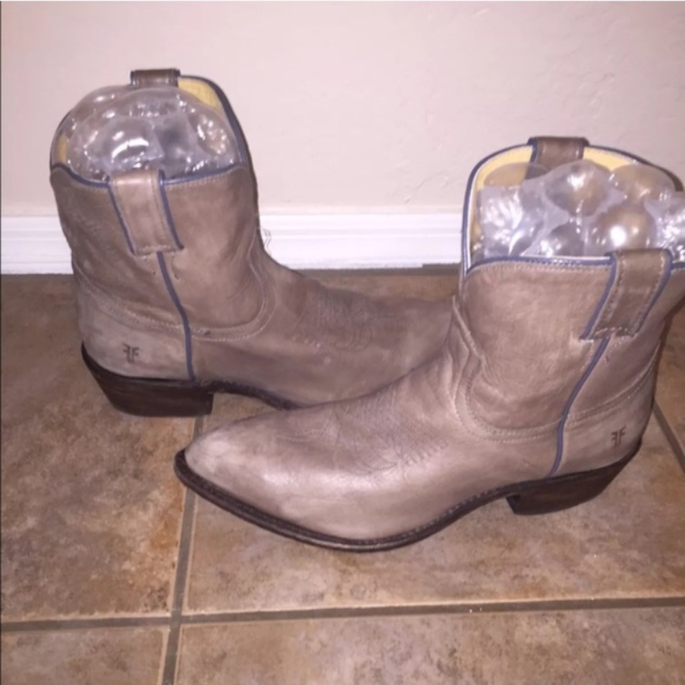 Frye Booties Grey Leather Size 11